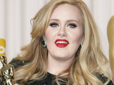 Adele spaventa i fan: annullati tutti i suoi concerti