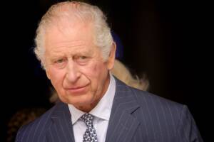 Re Carlo e la visita di Harry: "Scontento". Cosa è successo tra padre e figlio