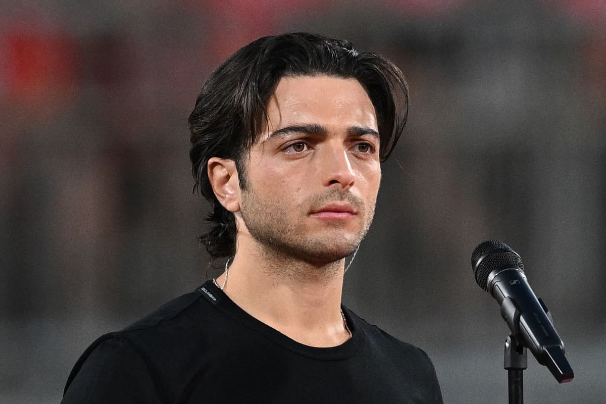 Sanremo, il gesto di Gianluca de "Il Volo" per la mamma fa emozionare