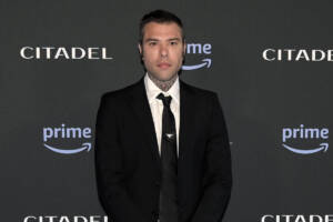 Fedez, il premio al piccolo Leone: “Il contrario del papà”