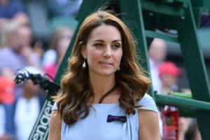 "Ha provato a rubare i documenti": bufera su Kate Middleton
