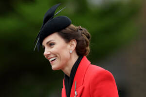 Kate Middleton allo scoperto, prima foto pubblica in famiglia: “Grazie a tutti”