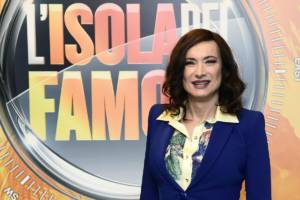 L'Isola dei Famosi: svelato il nuovo opinionista