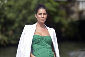 Ludovica Valli: arriva l'annuncio della gravidanza tra le dune di Dubai