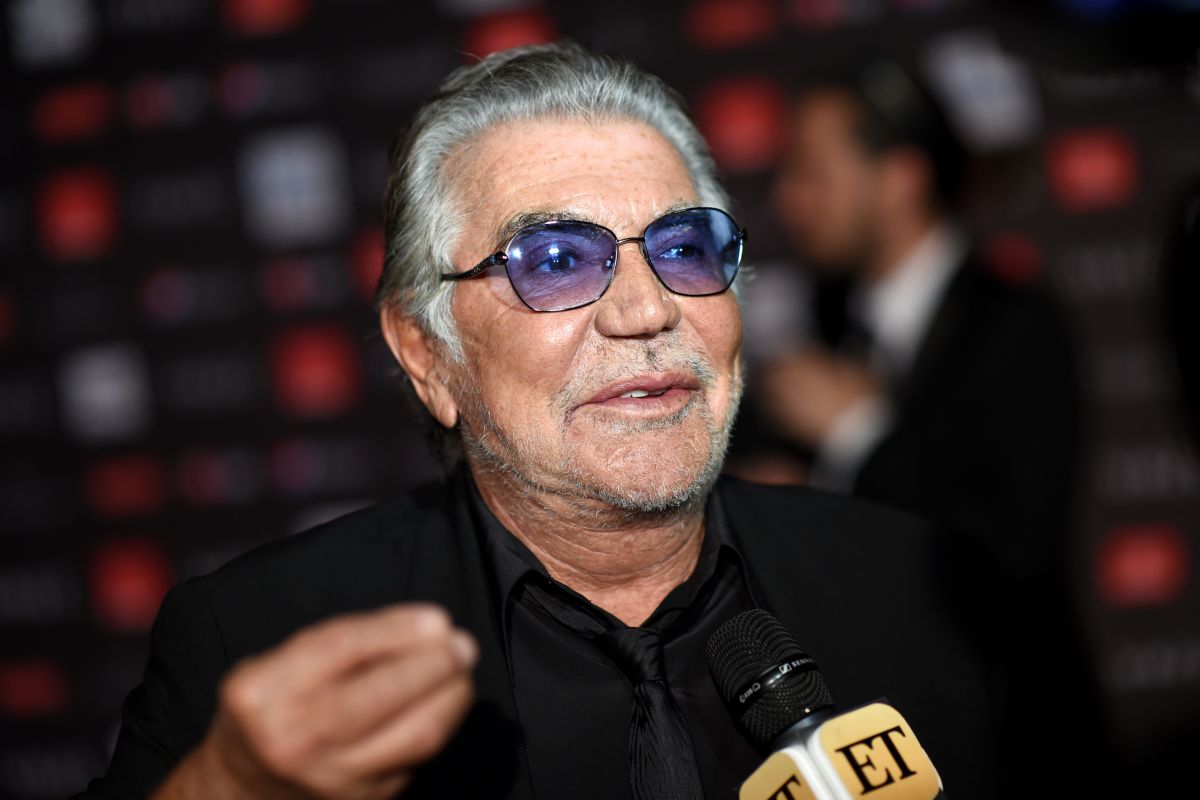 Addio a Roberto Cavalli: il rivale Armani gli dedica un omaggio
