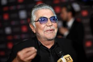 È morto Roberto Cavalli: lo stilista aveva 83 anni