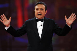 La confessione di Chiambretti: "Quella volta a tre..."