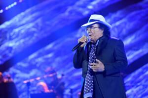 Al Bano canta l’Inno di Mameli ma non prende una nota: la furia del web