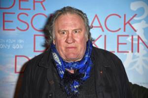 Gerard Depardieu picchia un paparazzo a Roma che finisce in ospedale!
