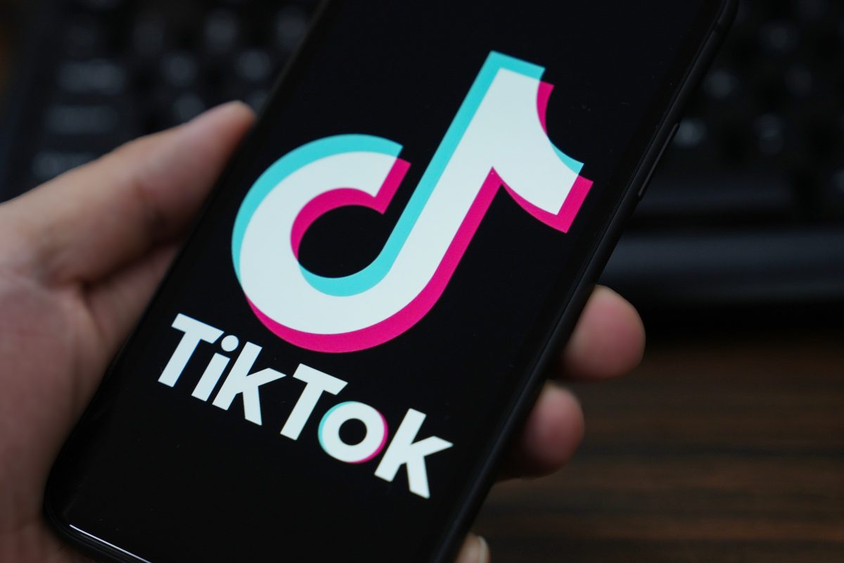 Muore la TikToker Mirna: il dolore della madre sui social