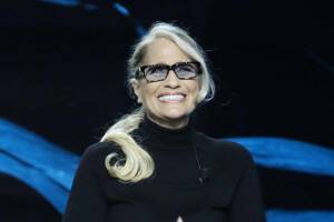Heather Parisi criticata: "Mi disgusta. Non devo giustificarmi"