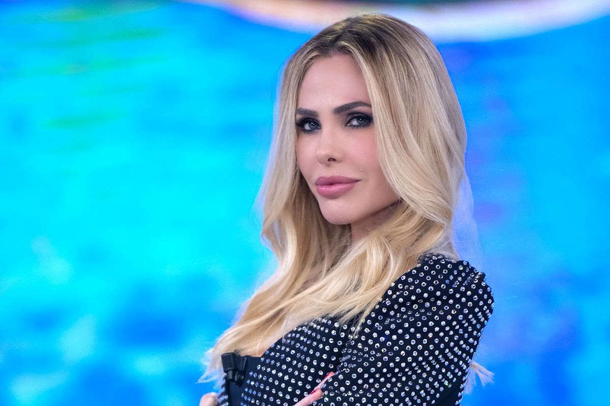 Ilary Blasi, scontrino shock al ritorno dalle vacanze: quanto ha speso