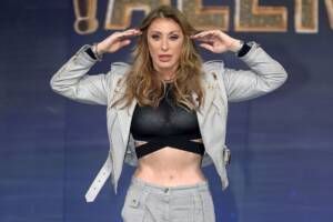 Sabrina Salerno dopo l'operazione: "Spero di tornare sul palco tra un mese"