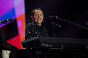 "Con la pistola al collo": Roby Facchinetti racconta l'orrore subito