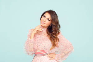 Cristina D'Avena: "Dovevo nascondere le mie curve. E quel paparazzo..."
