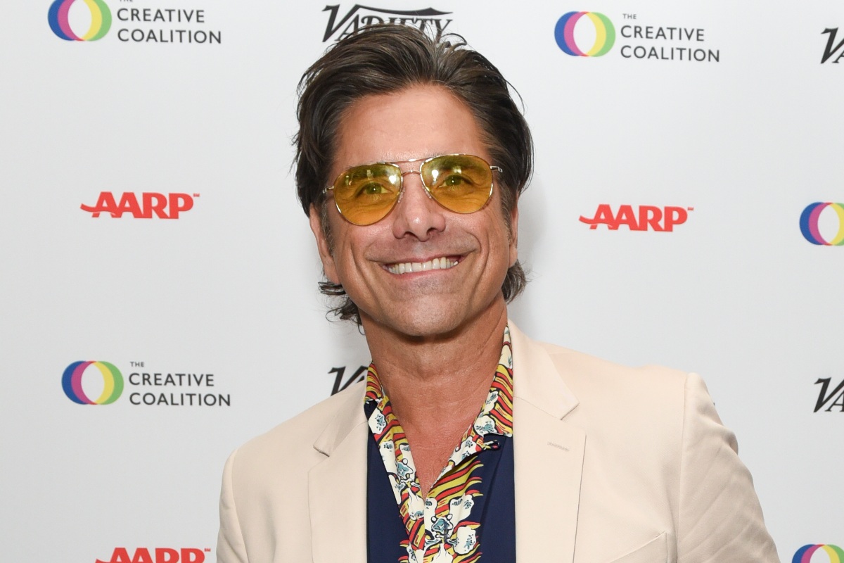 John Stamos: l'emozionante gesto di solidarietà per Dave Coulier, malato di cancro