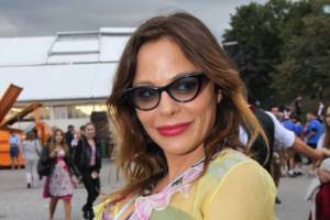 Naike Rivelli: le droghe, la menopausa e l'ipotesi suicidio