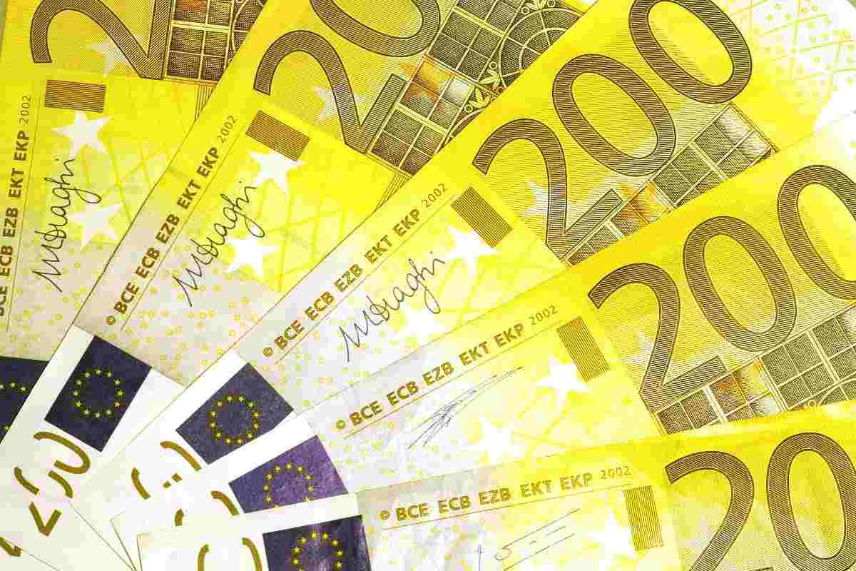 200 euro subito, il regalo del governo per l’estate