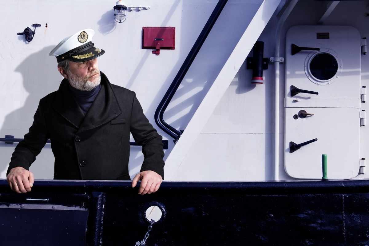 Test irrisolvibile sull'età del capitano della nave