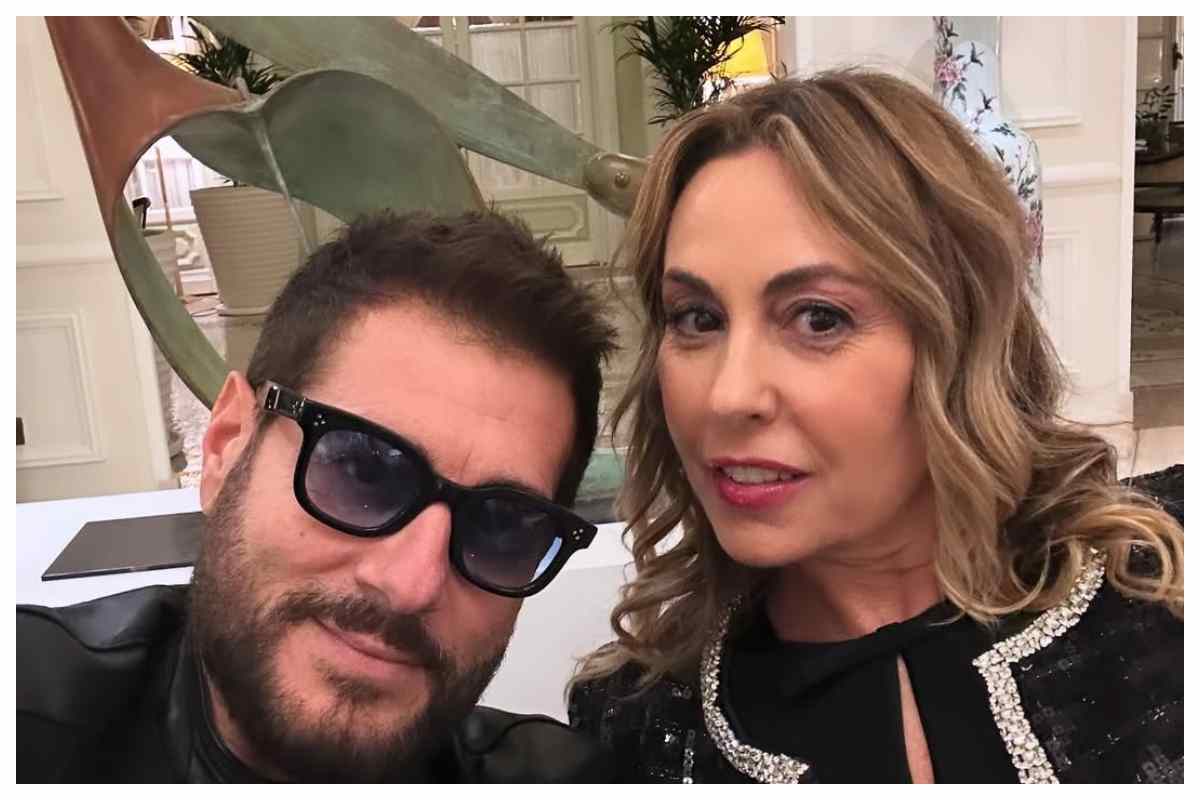 Enrico Papi e Raffella Schifino a casa